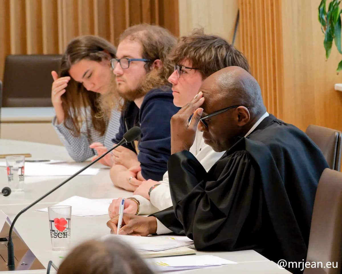 Tech Supreme Court Junior